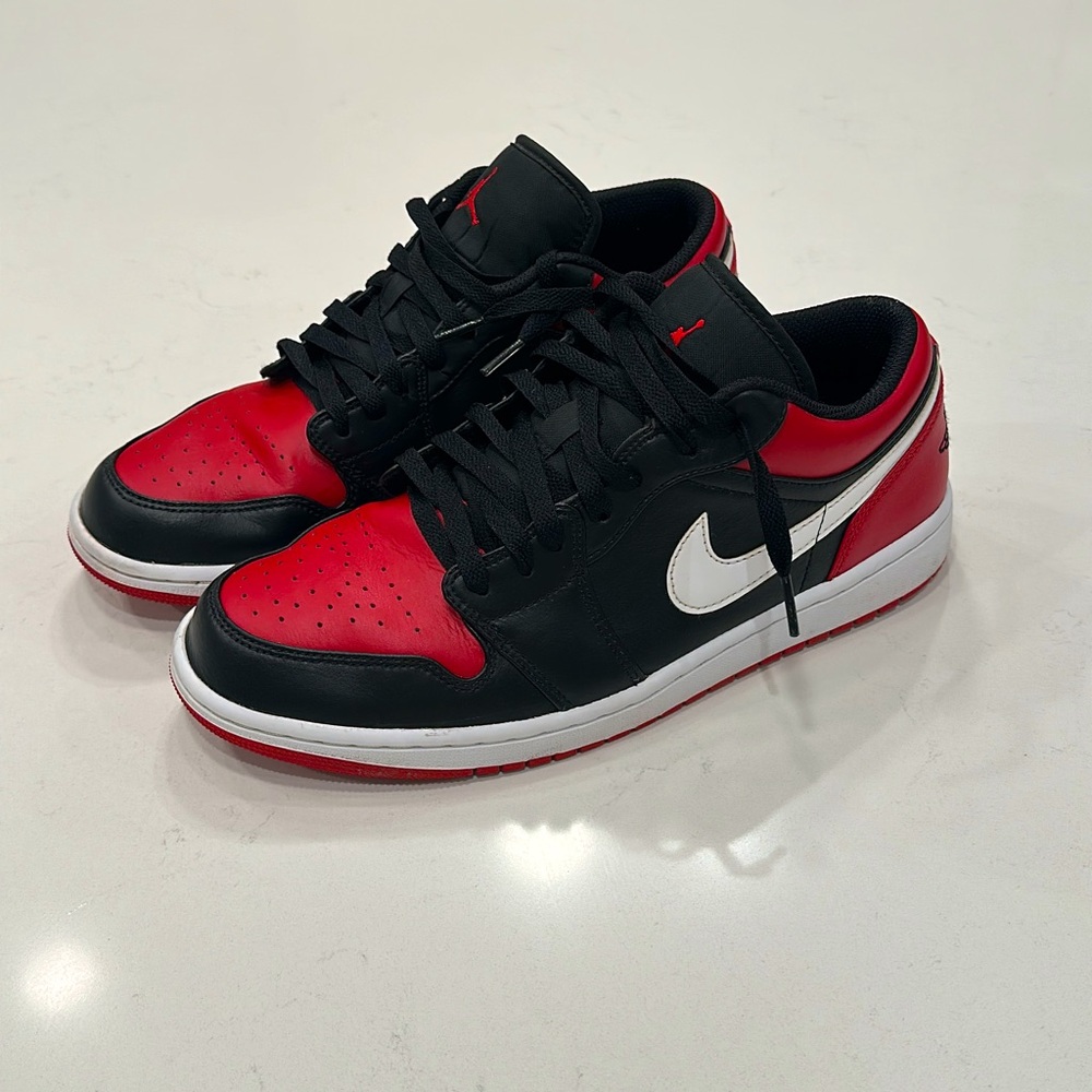 Jordan 1 Low Alternate Bred Toe – Size 10 – Barely Used – With Original Box - Picture 2 of 11